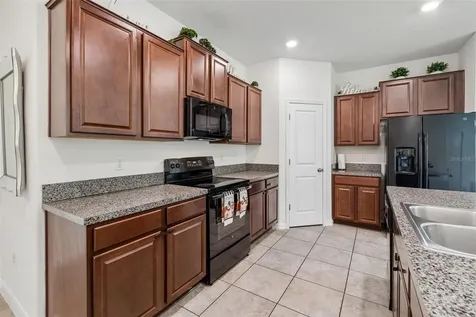 928 Zone Tailed Hawk Place Ruskin FL 33570