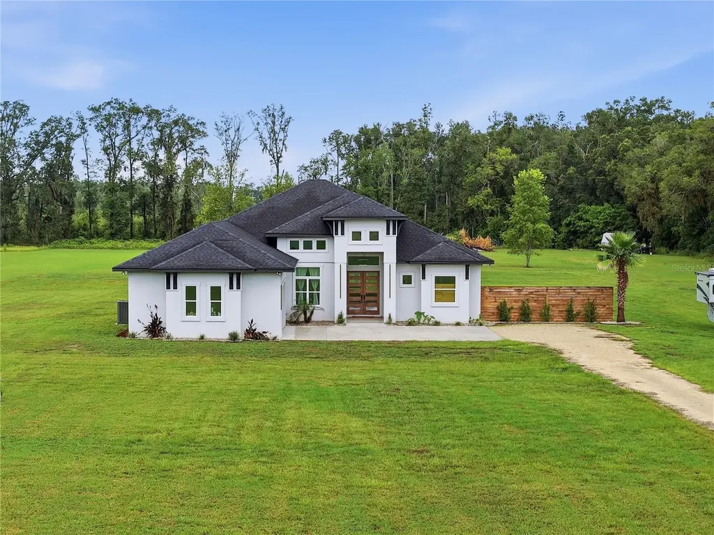 18711 NW 138th Avenue Alachua FL 32615