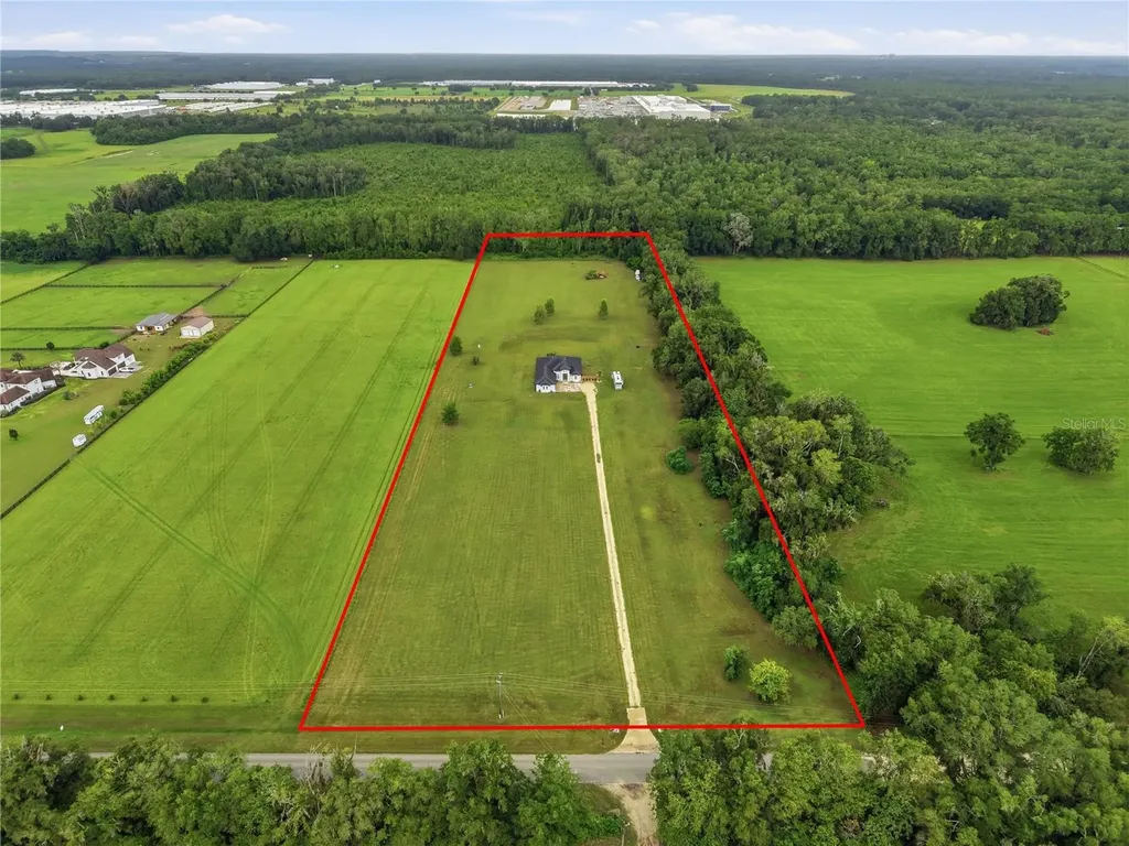 18711 NW 138th Avenue Alachua FL 32615