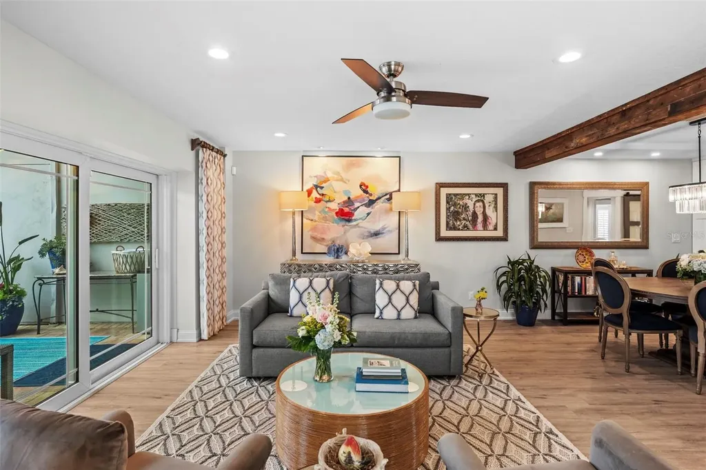 5013 S Elberon Street Tampa FL 33611