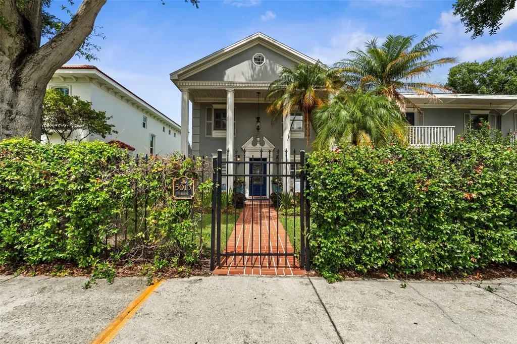 5013 S Elberon Street Tampa FL 33611