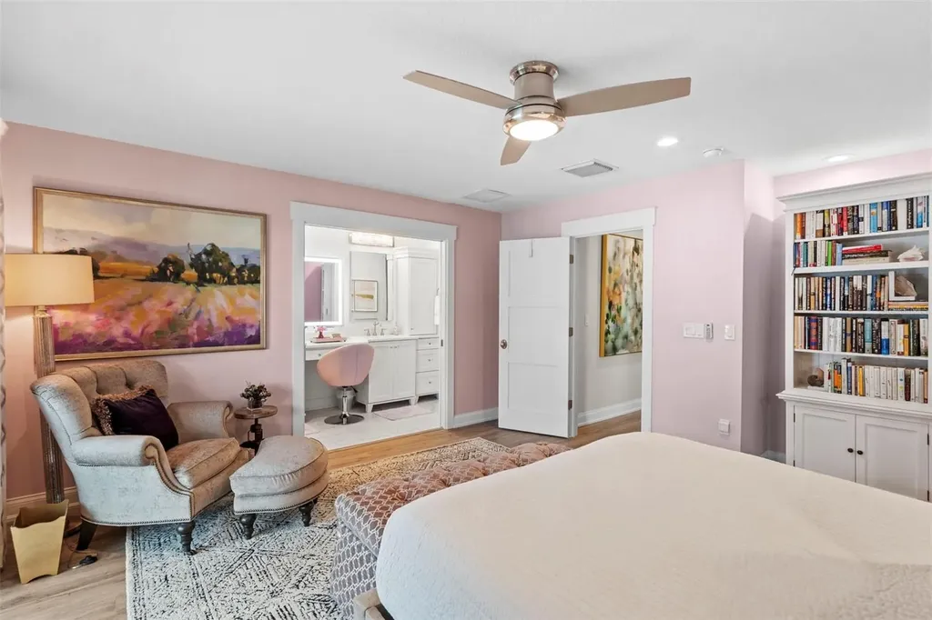 5013 S Elberon Street Tampa FL 33611