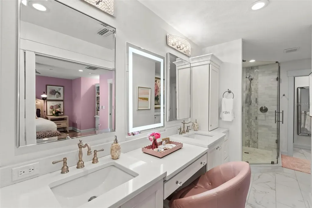 5013 S Elberon Street Tampa FL 33611