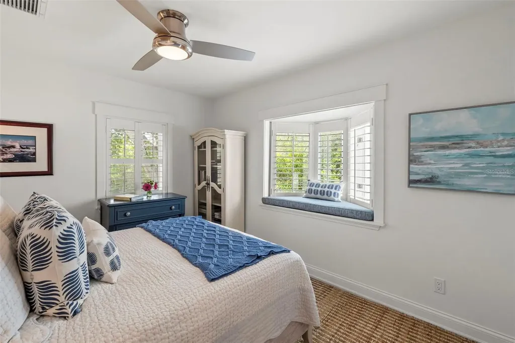 5013 S Elberon Street Tampa FL 33611