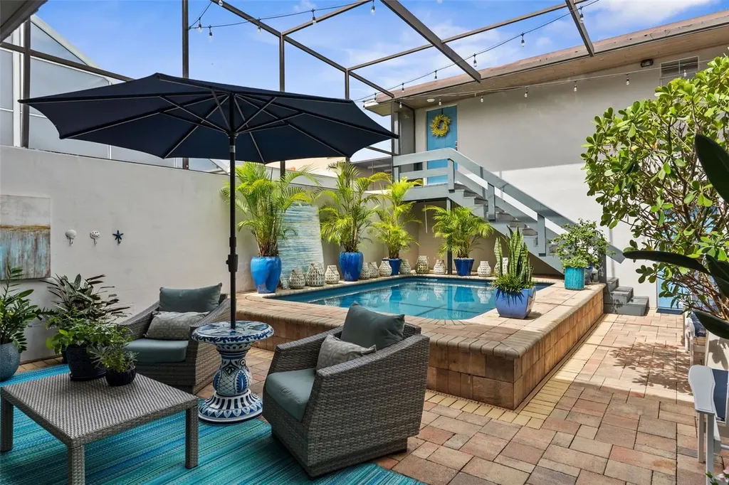 5013 S Elberon Street Tampa FL 33611