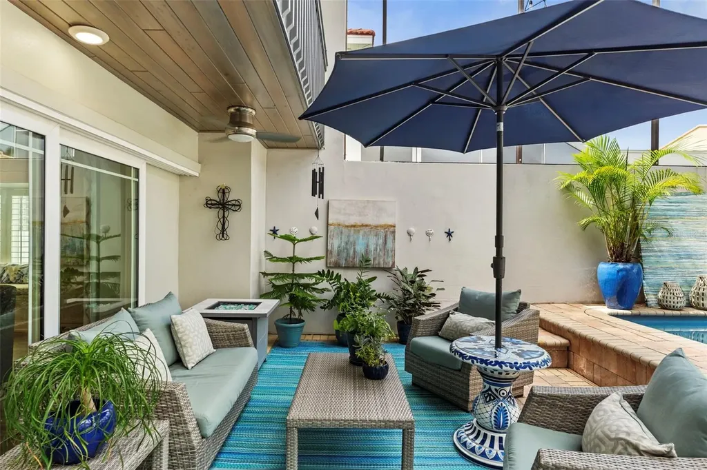 5013 S Elberon Street Tampa FL 33611