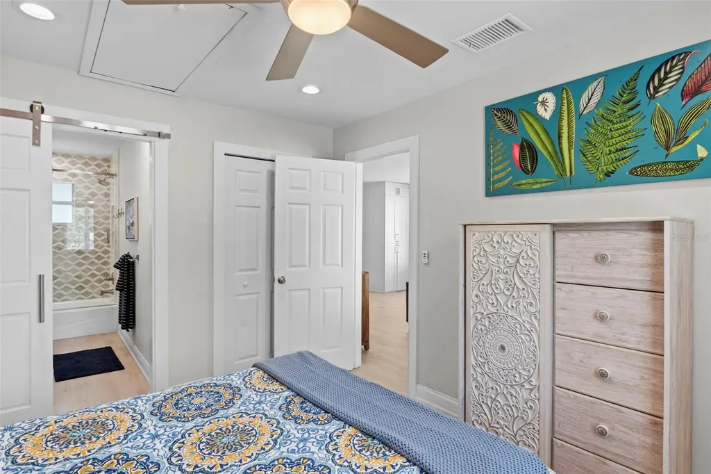 5013 S Elberon Street Tampa FL 33611
