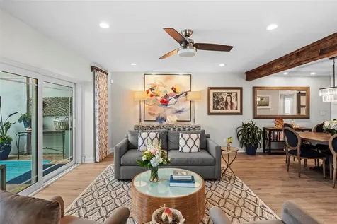5013 S Elberon Street Tampa FL 33611