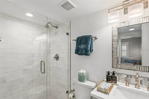 5013 S Elberon Street Tampa FL 33611