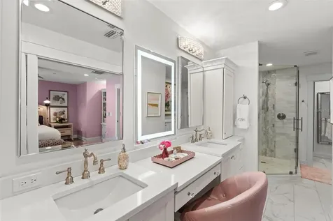 5013 S Elberon Street Tampa FL 33611