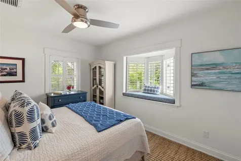 5013 S Elberon Street Tampa FL 33611