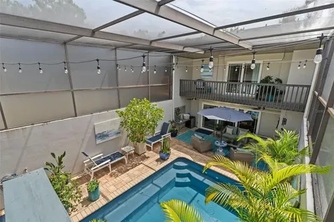 5013 S Elberon Street Tampa FL 33611