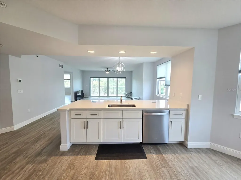 960 Starkey Road Largo FL 33771
