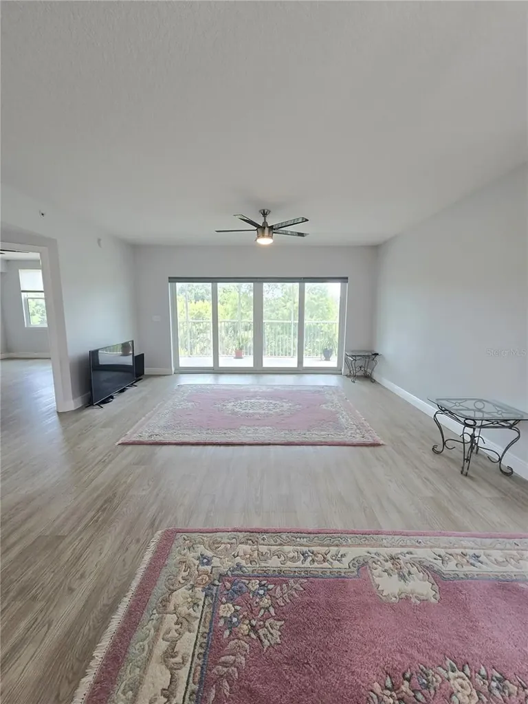960 Starkey Road Largo FL 33771