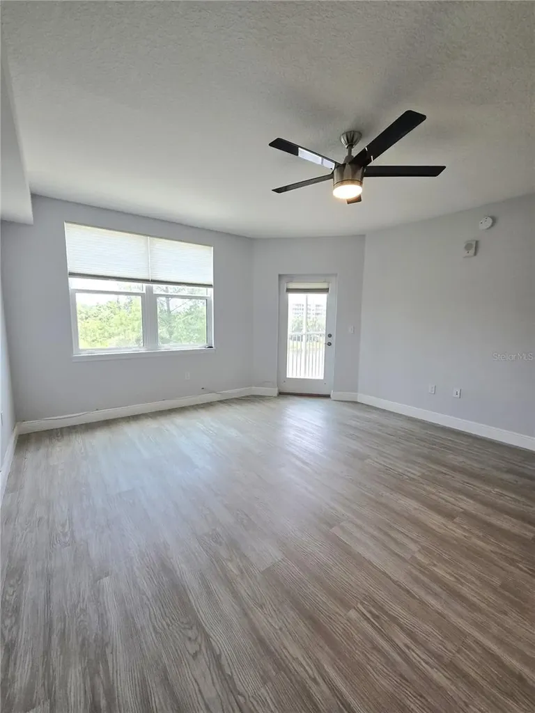 960 Starkey Road Largo FL 33771