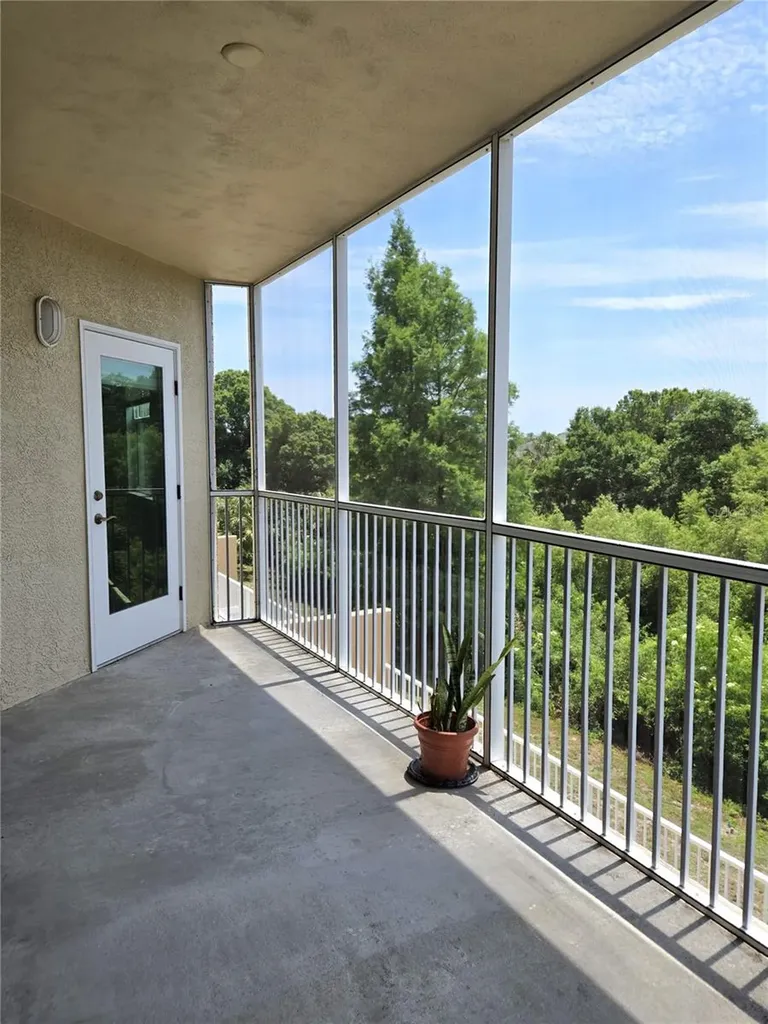 960 Starkey Road Largo FL 33771