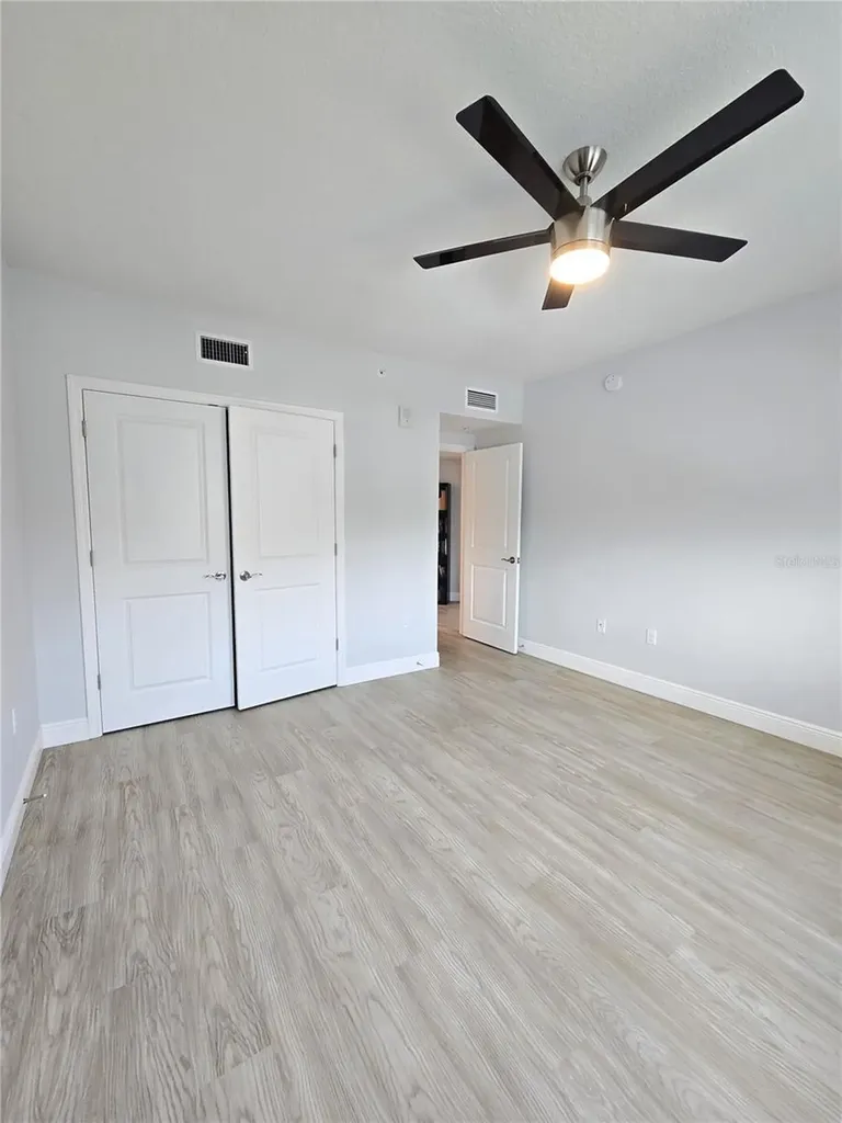 960 Starkey Road Largo FL 33771