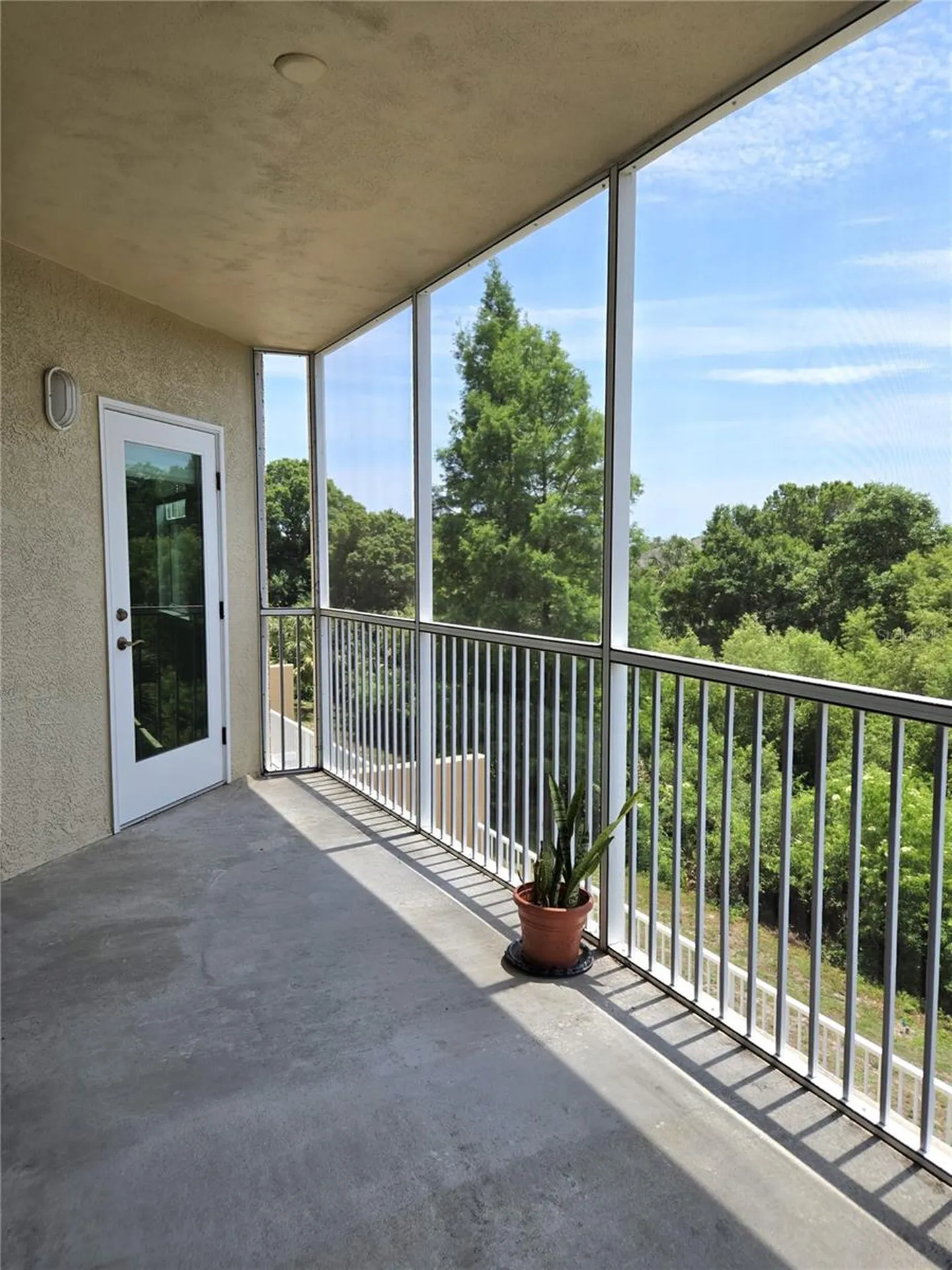 960 Starkey Road Largo FL 33771