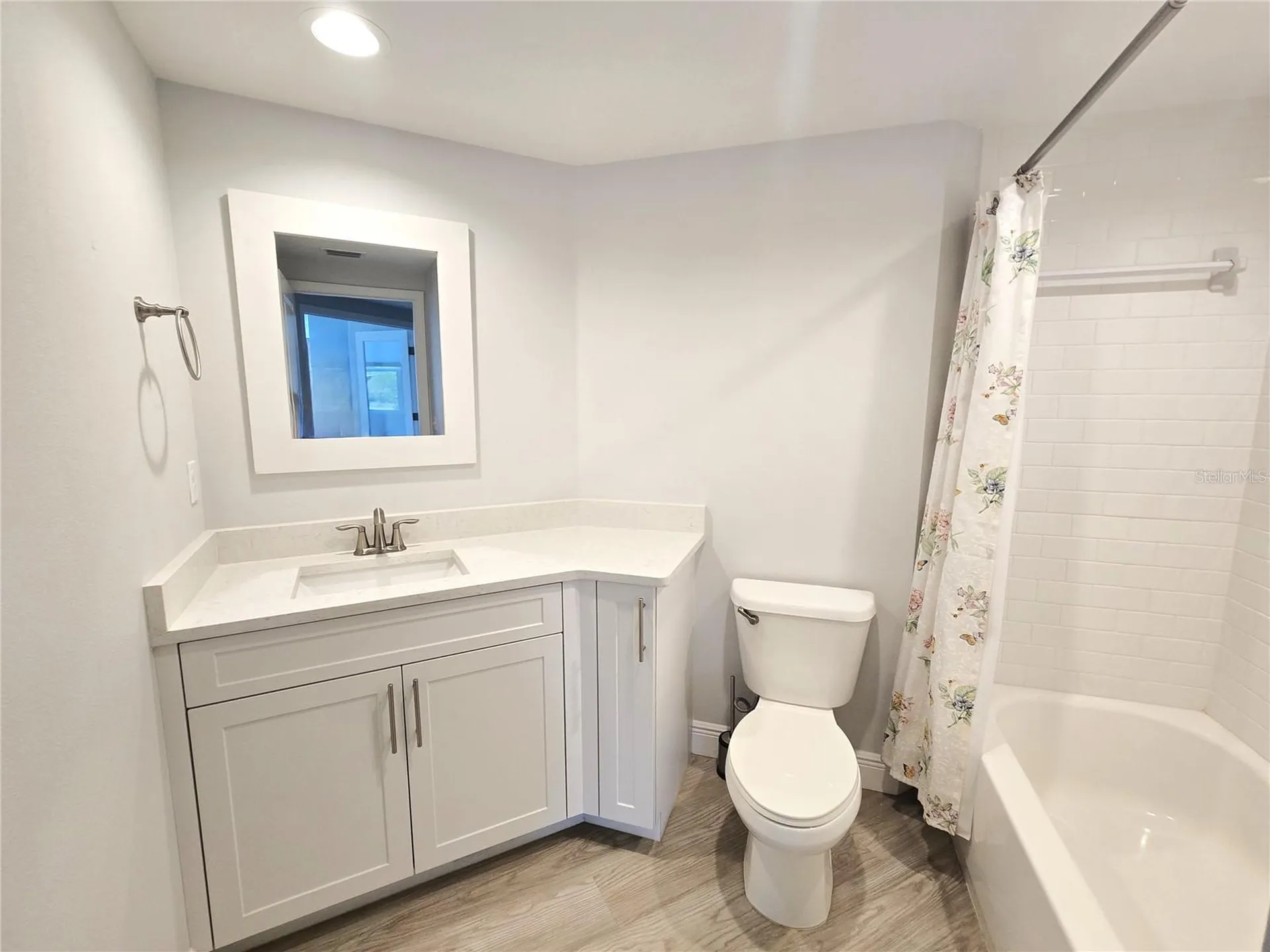 960 Starkey Road Largo FL 33771