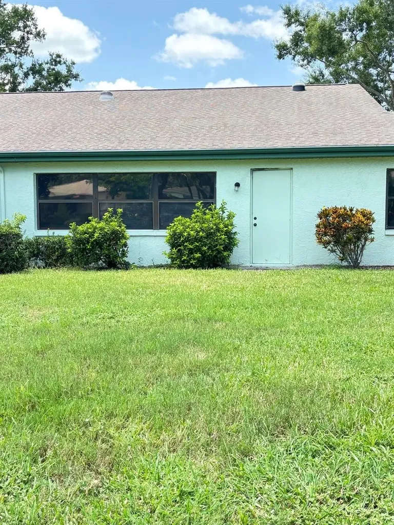 2606 Locksley Street Sun City Center FL 33573