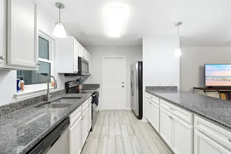 368 E Chelsea Street Deland FL 32724