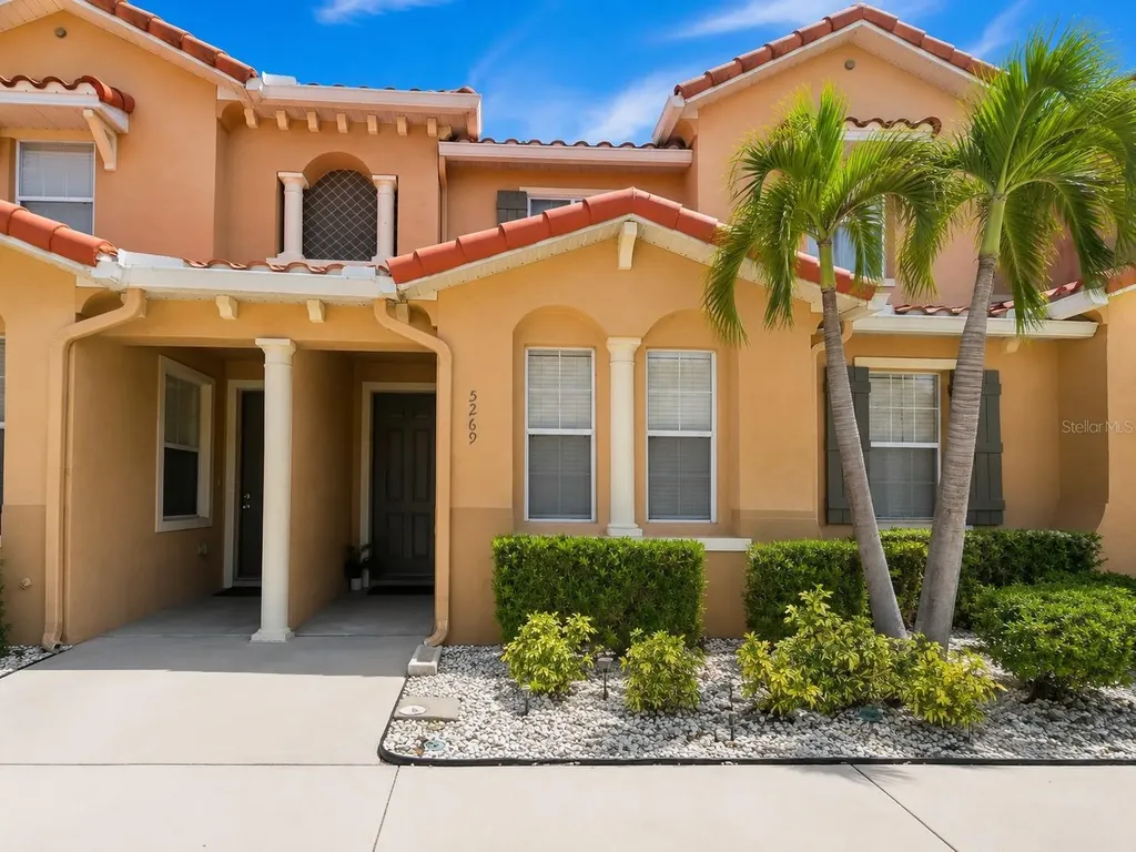 5269 Paradise Cay Circle Kissimmee FL 34746