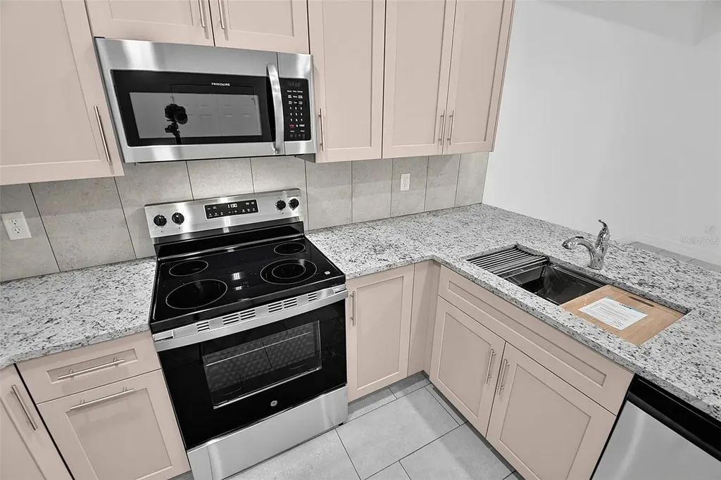 14 Ullynn Place Palm Coast FL 32164