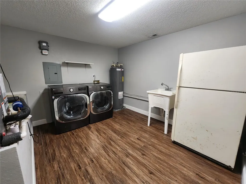 6236 93rd Terrace N Pinellas Park FL 33782