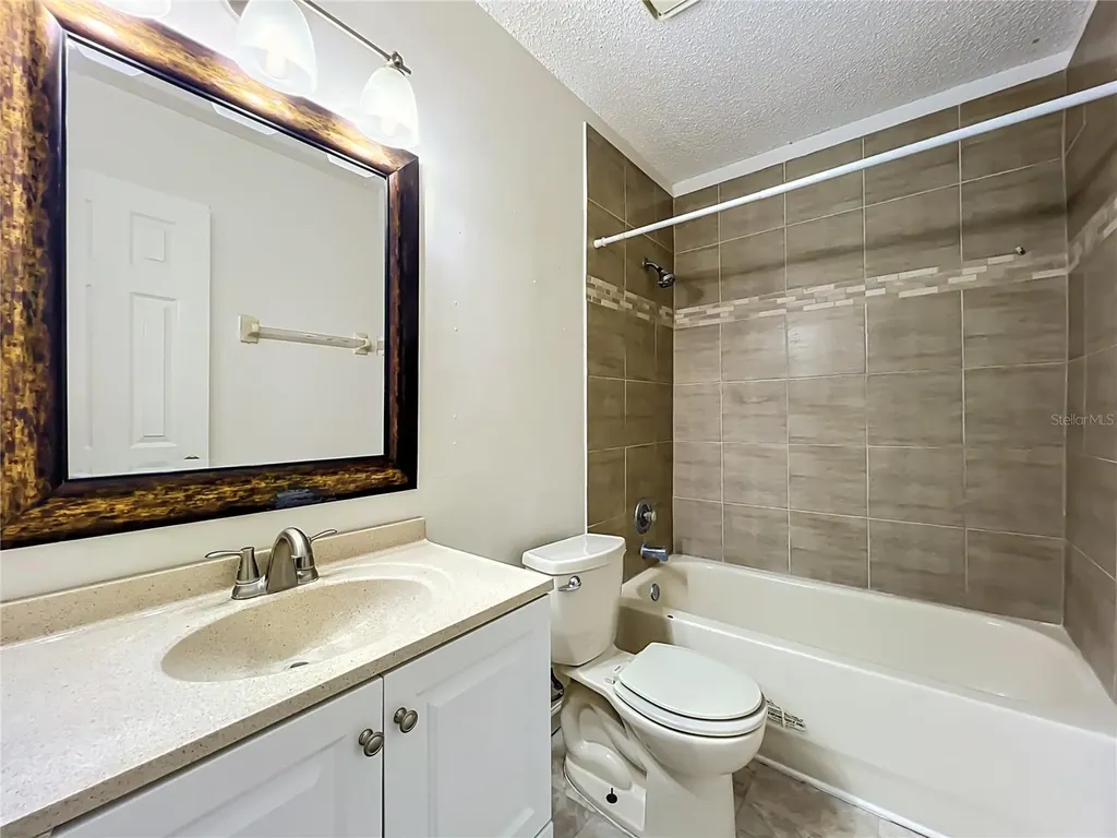 1604 Little Falls Circle Orlando FL 32807