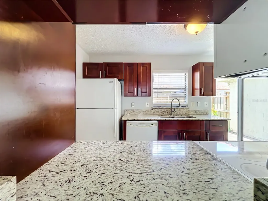 1604 Little Falls Circle Orlando FL 32807