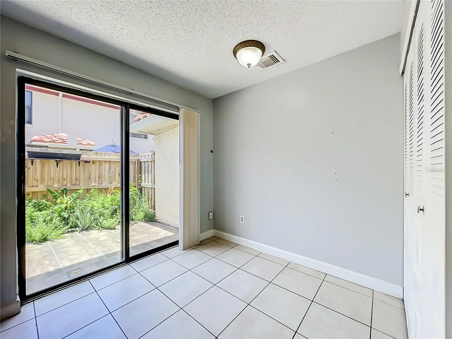 1604 Little Falls Circle Orlando FL 32807