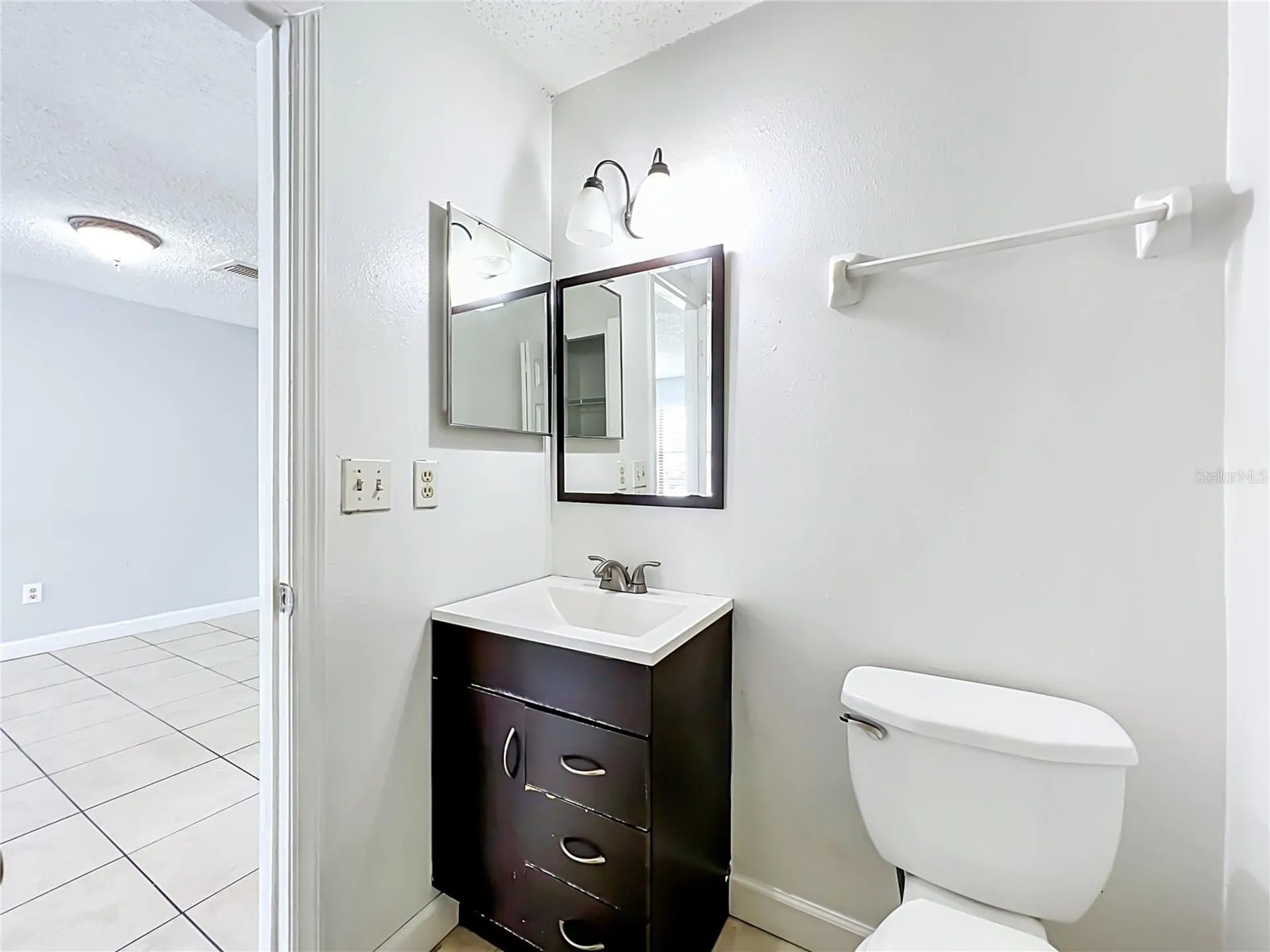 1604 Little Falls Circle Orlando FL 32807