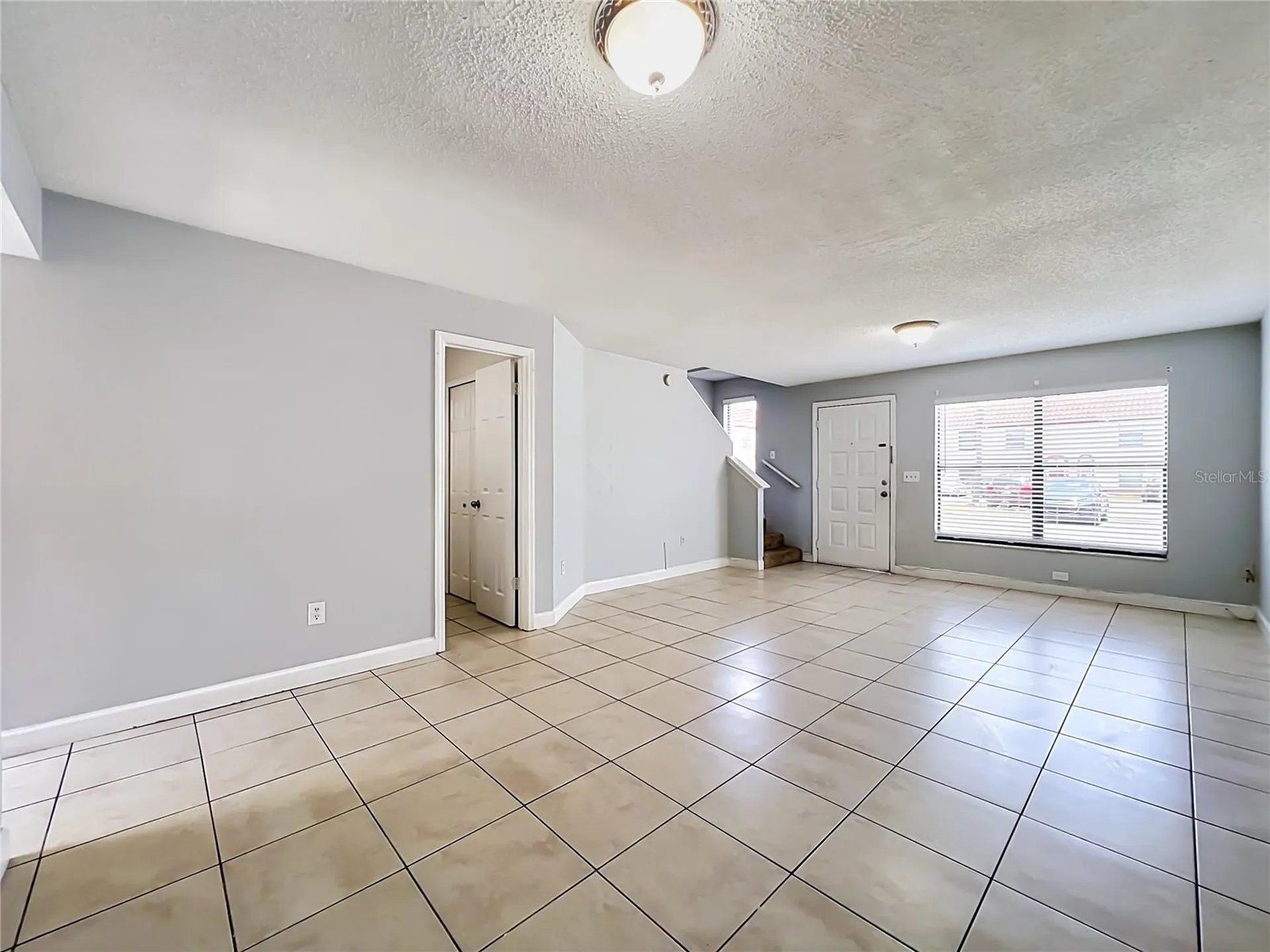 1604 Little Falls Circle Orlando FL 32807