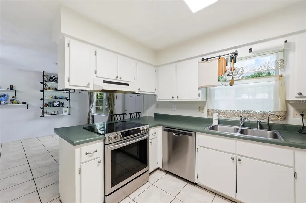 4628 NW 40th Street Gainesville FL 32606