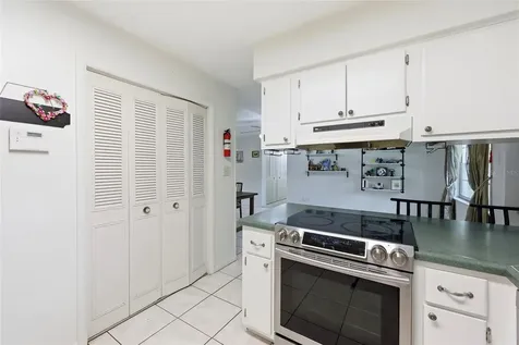 4628 NW 40th Street Gainesville FL 32606