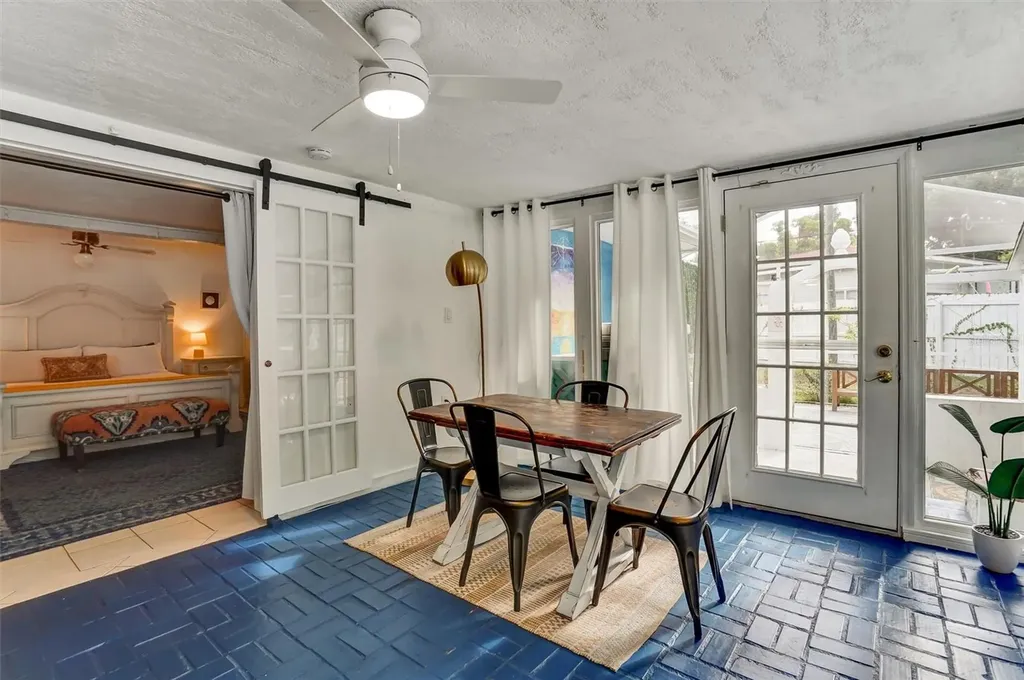7716 Dartmouth Avenue N St Petersburg FL 33710