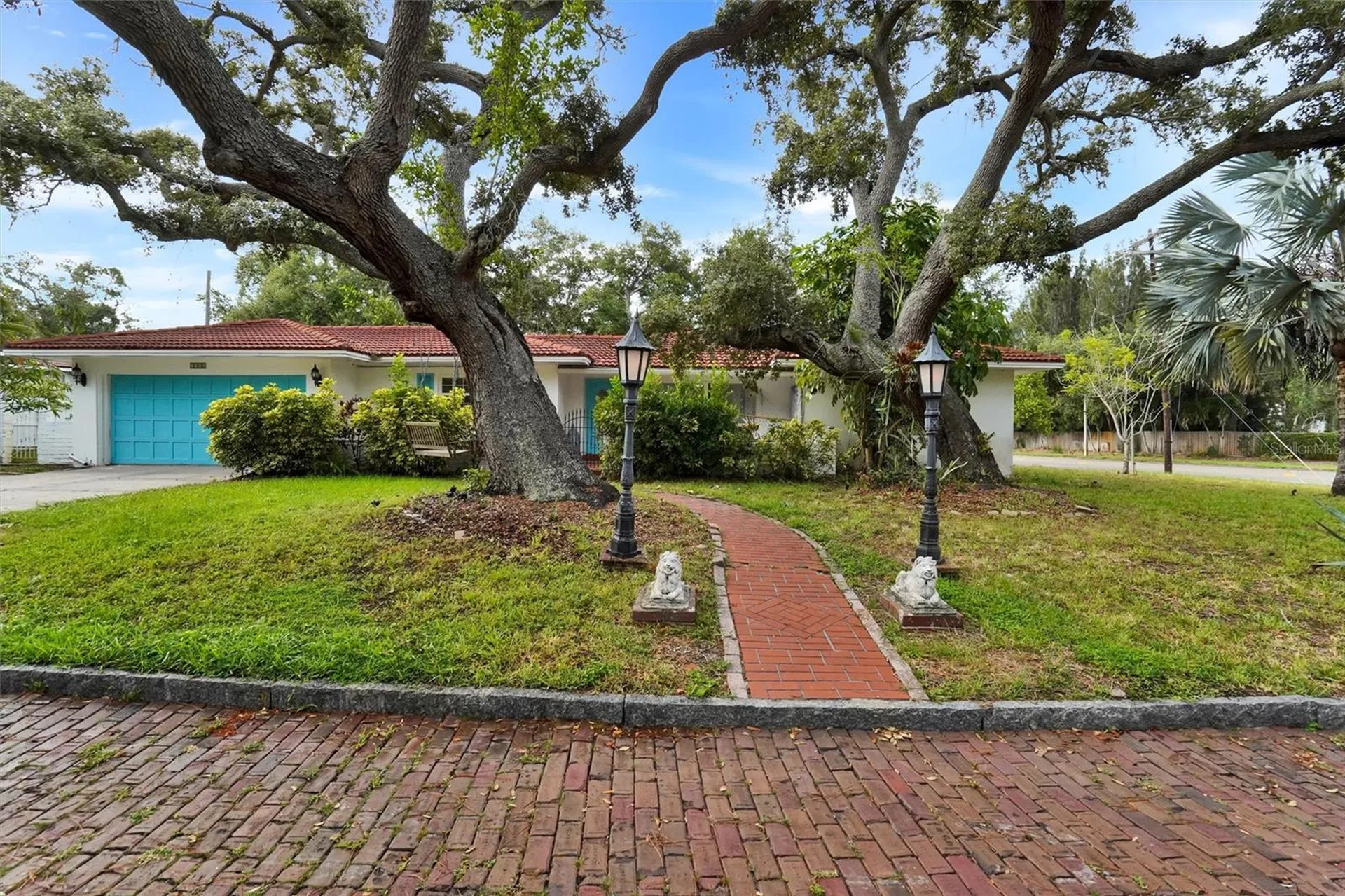 7716 Dartmouth Avenue N St Petersburg FL 33710