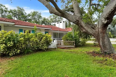 7716 Dartmouth Avenue N St Petersburg FL 33710