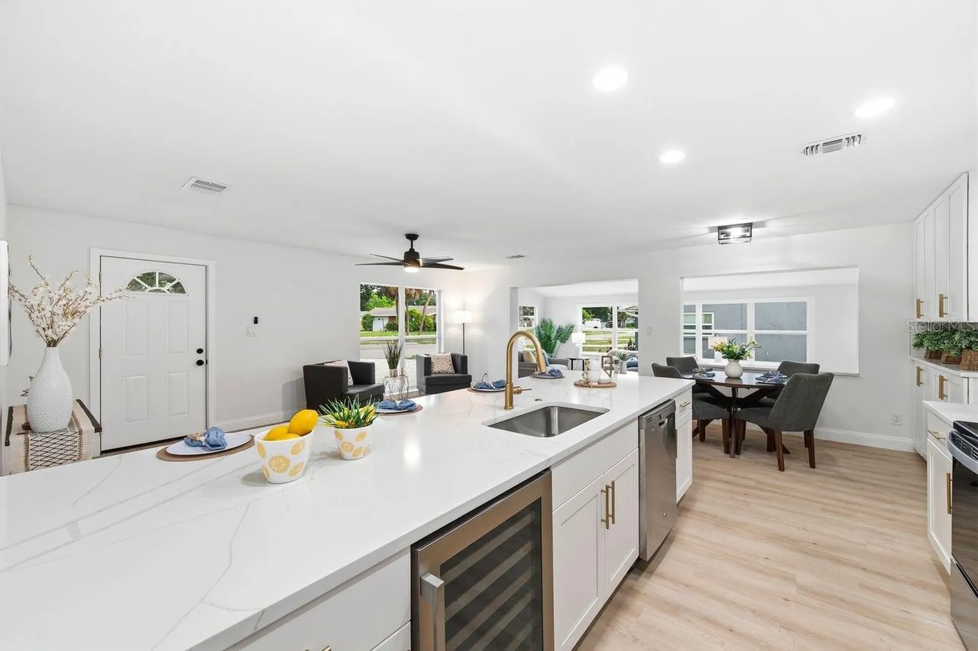 6324 Case Avenue Bradenton FL 34207