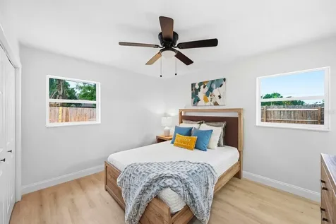 6324 Case Avenue Bradenton FL 34207