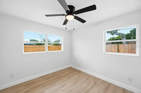 6324 Case Avenue Bradenton FL 34207
