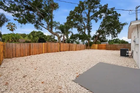 6324 Case Avenue Bradenton FL 34207