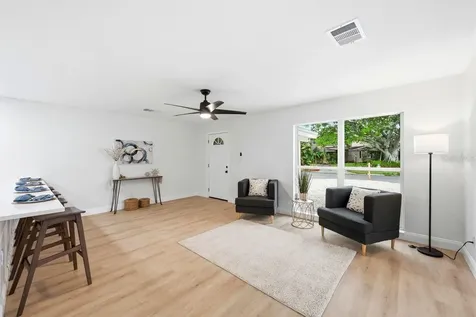 6324 Case Avenue Bradenton FL 34207