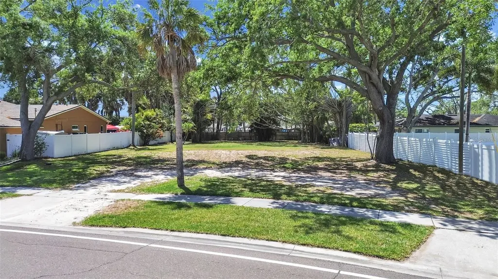 5438 Bayou Grande Boulevard NE St Petersburg FL 33703