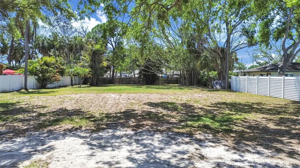 5438 Bayou Grande Boulevard NE St Petersburg FL 33703