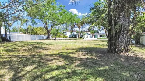 5438 Bayou Grande Boulevard NE St Petersburg FL 33703
