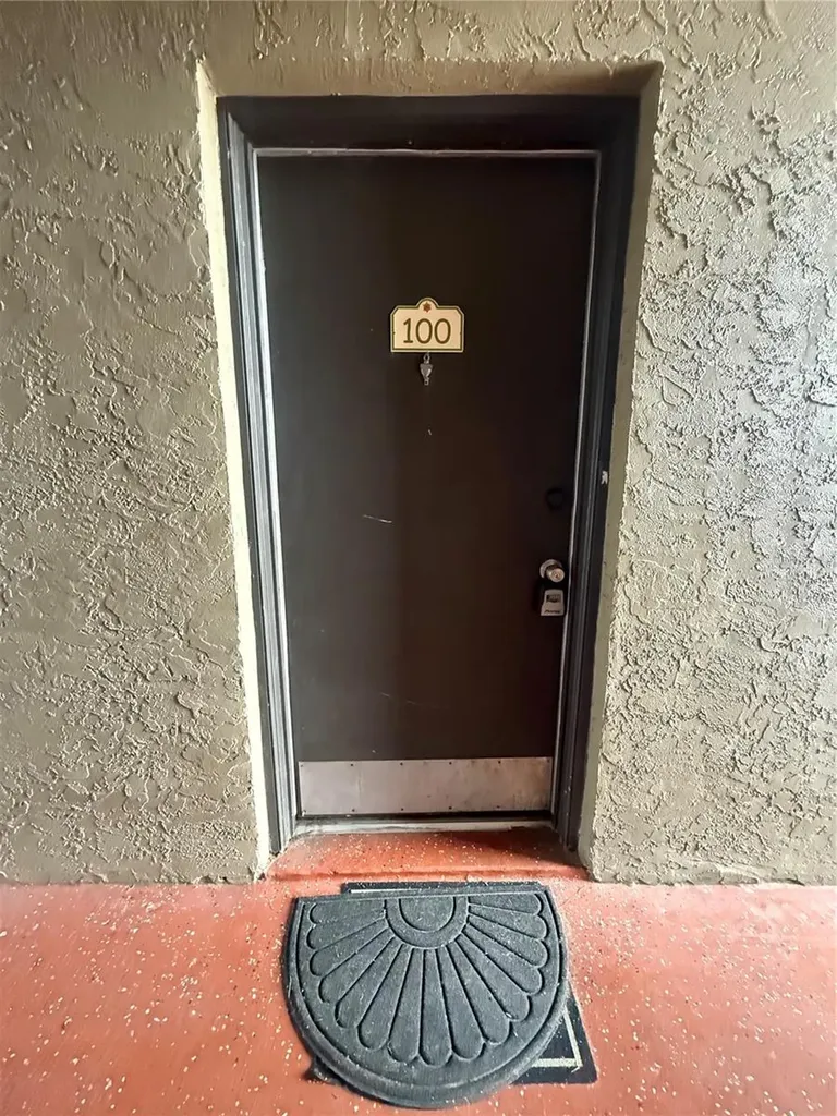 305 Wymore Road Altamonte Springs FL 32714