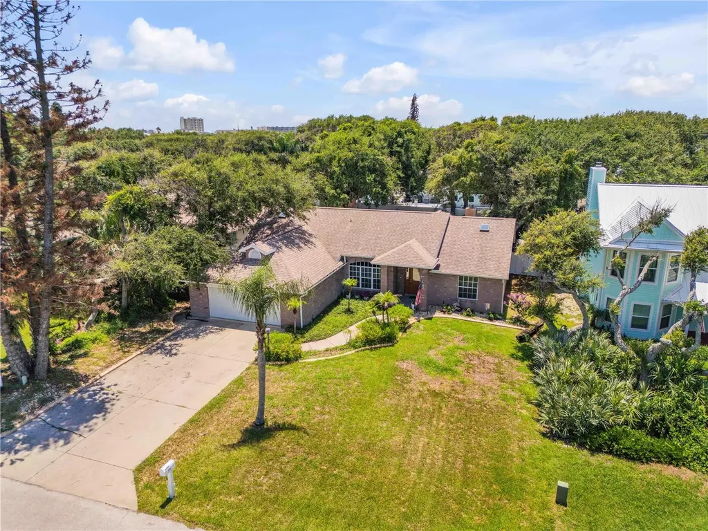 815 E 7th Avenue New Smyrna Beach FL 32169