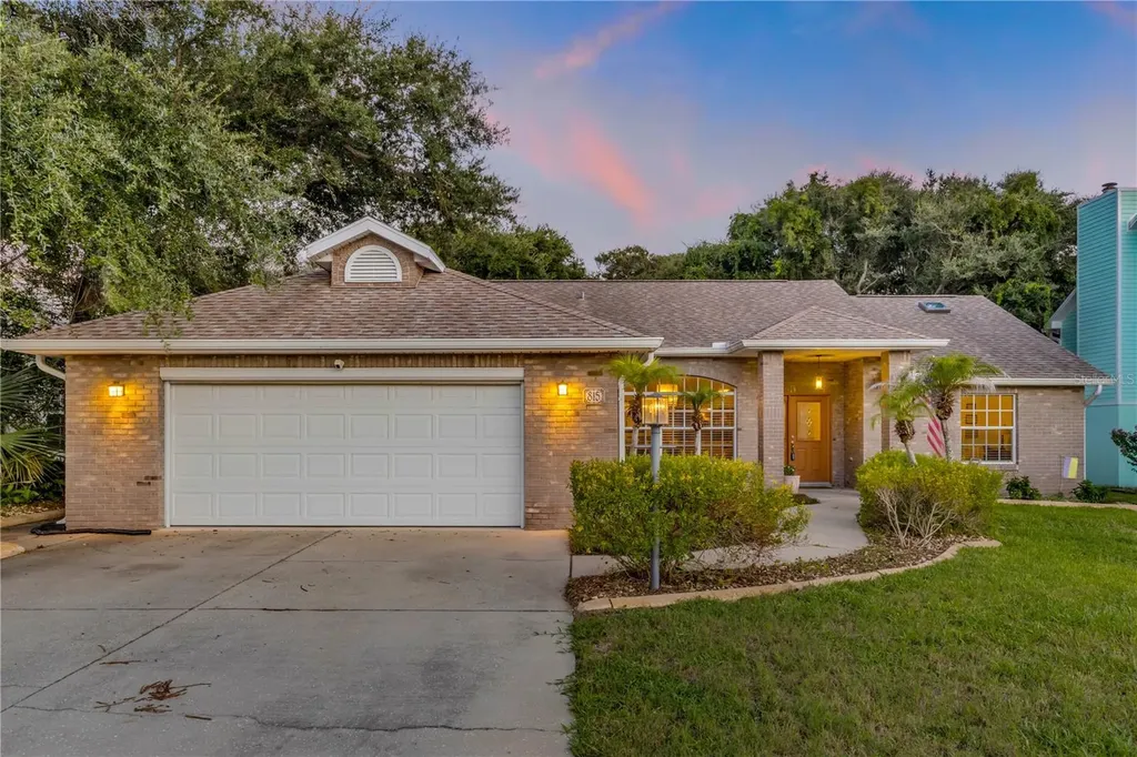815 E 7th Avenue New Smyrna Beach FL 32169