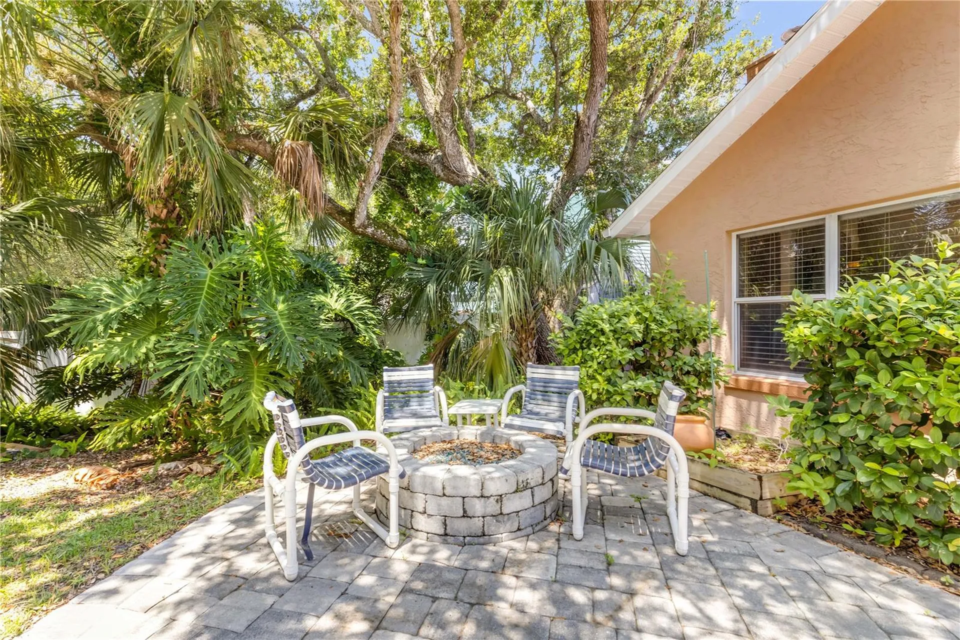 815 E 7th Avenue New Smyrna Beach FL 32169